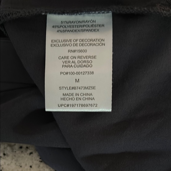 Democracy Elegant Women's Top with Beaded Collar - Picture 6 of 7